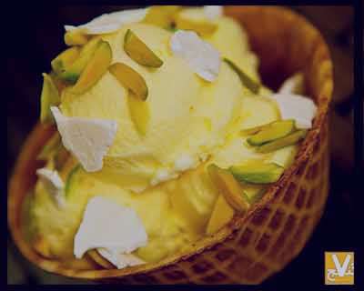 بستنی سنتی , طرز تهیه بستنی سنتی در منزل , بستنی سنتی زعفرانی ,بستنی سنتی بدون ثعلب